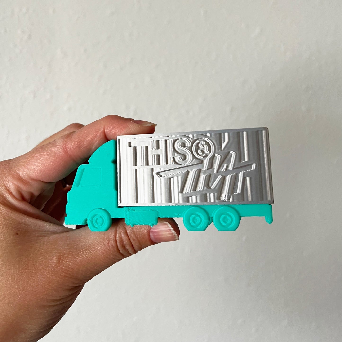 This & That Photocard Stand Truck