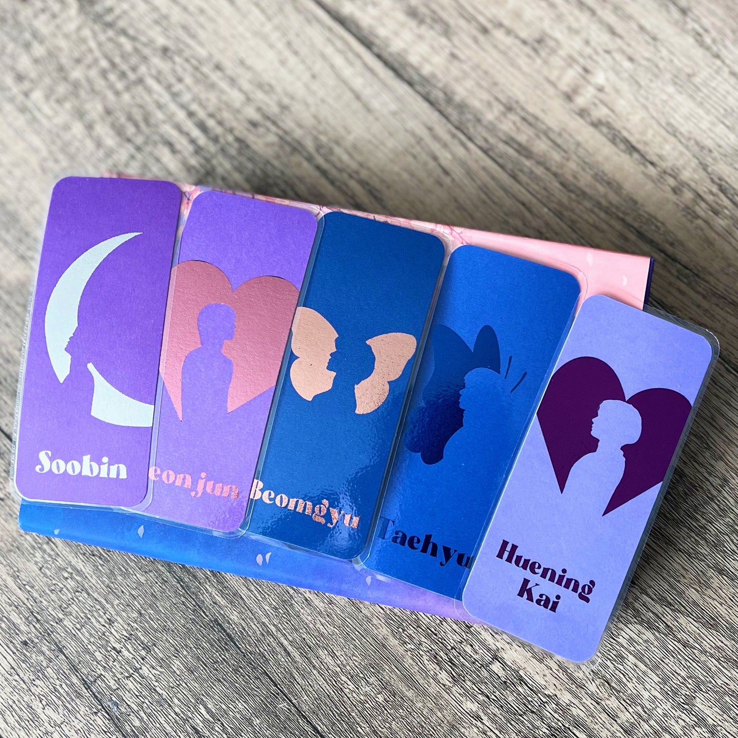 TXT Temptation Lullaby Foiled Bookmarks